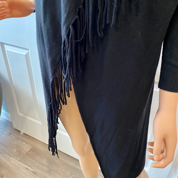 LOVESTITCH NWT SZ S BLACK SHAWL LIKE SWEATER - Picture 5 of 7